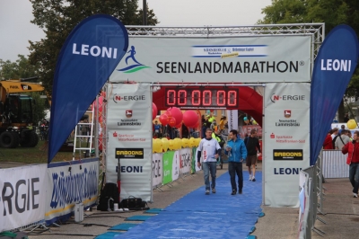 Die Helfer des Seenlandmarathon 2015_93